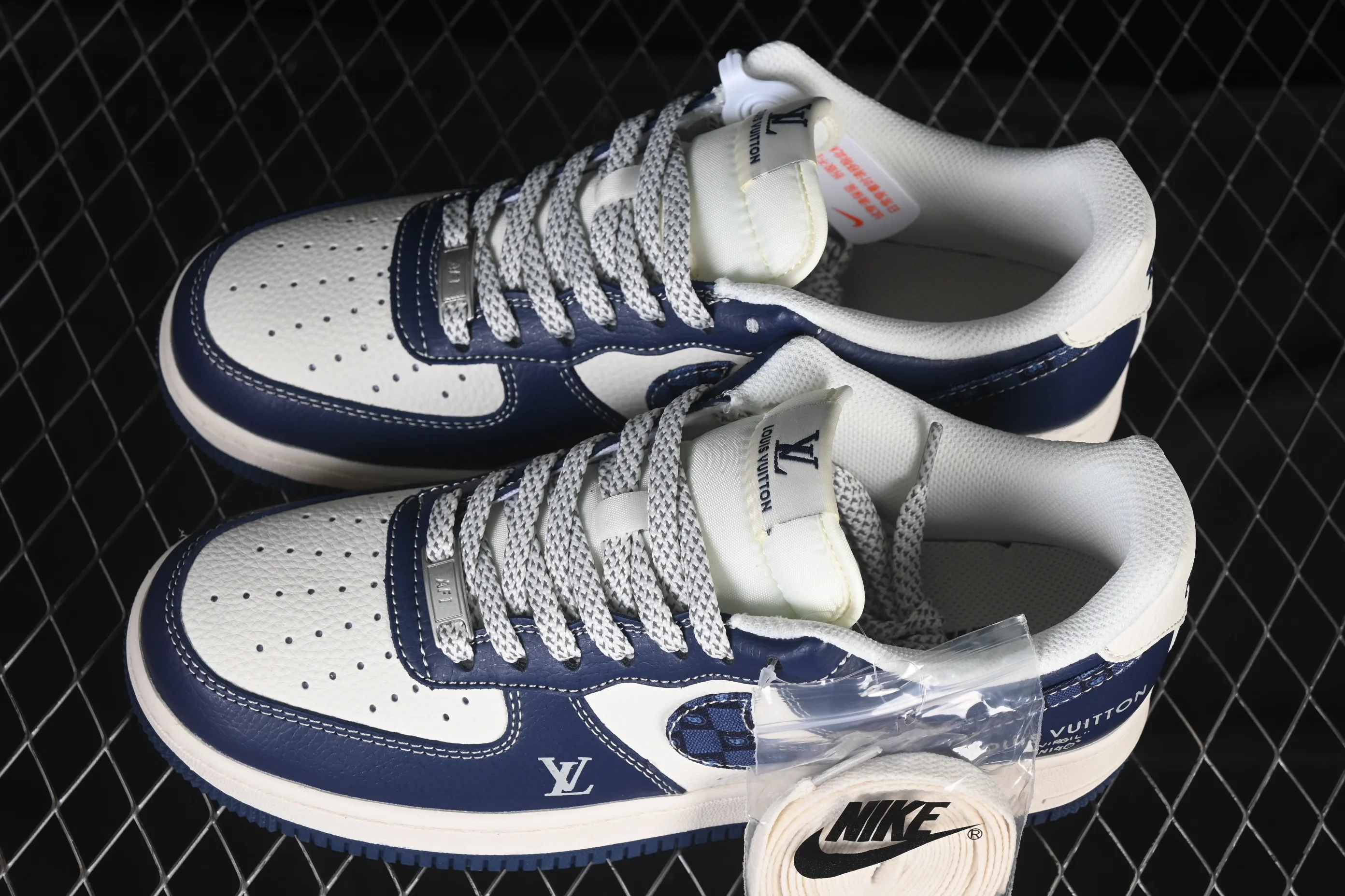 All categories Nk Air Force 1 Air Force series Nk Air Force 1 Low Air Force low-top Nike Air Force 1'07 Low LV joint navy blue cashew flower Air Force 1 low-top casual sneakers JP8028-009